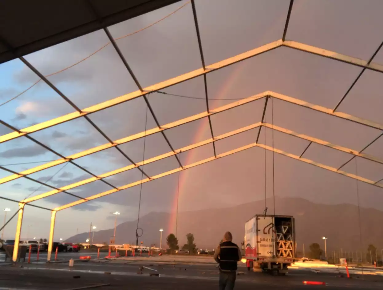 Carpas y Domos DAMEGA Infraestructura y mobiliario premium para eventos masivos y corporativos con soluciones integrales de logística, climatización y montaje profesional